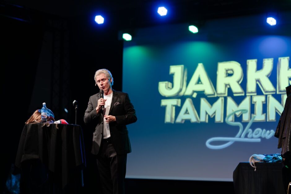 Makron juhli 50-vuotista taivaltaan